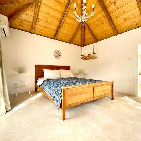 Stylish Vathy Studio With Sea View Экстерьер фото