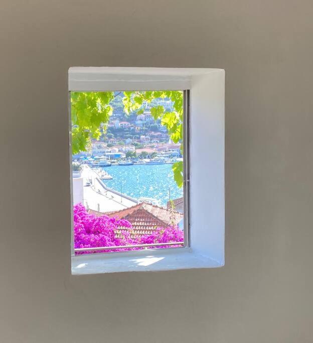 Stylish Vathy Studio With Sea View Экстерьер фото
