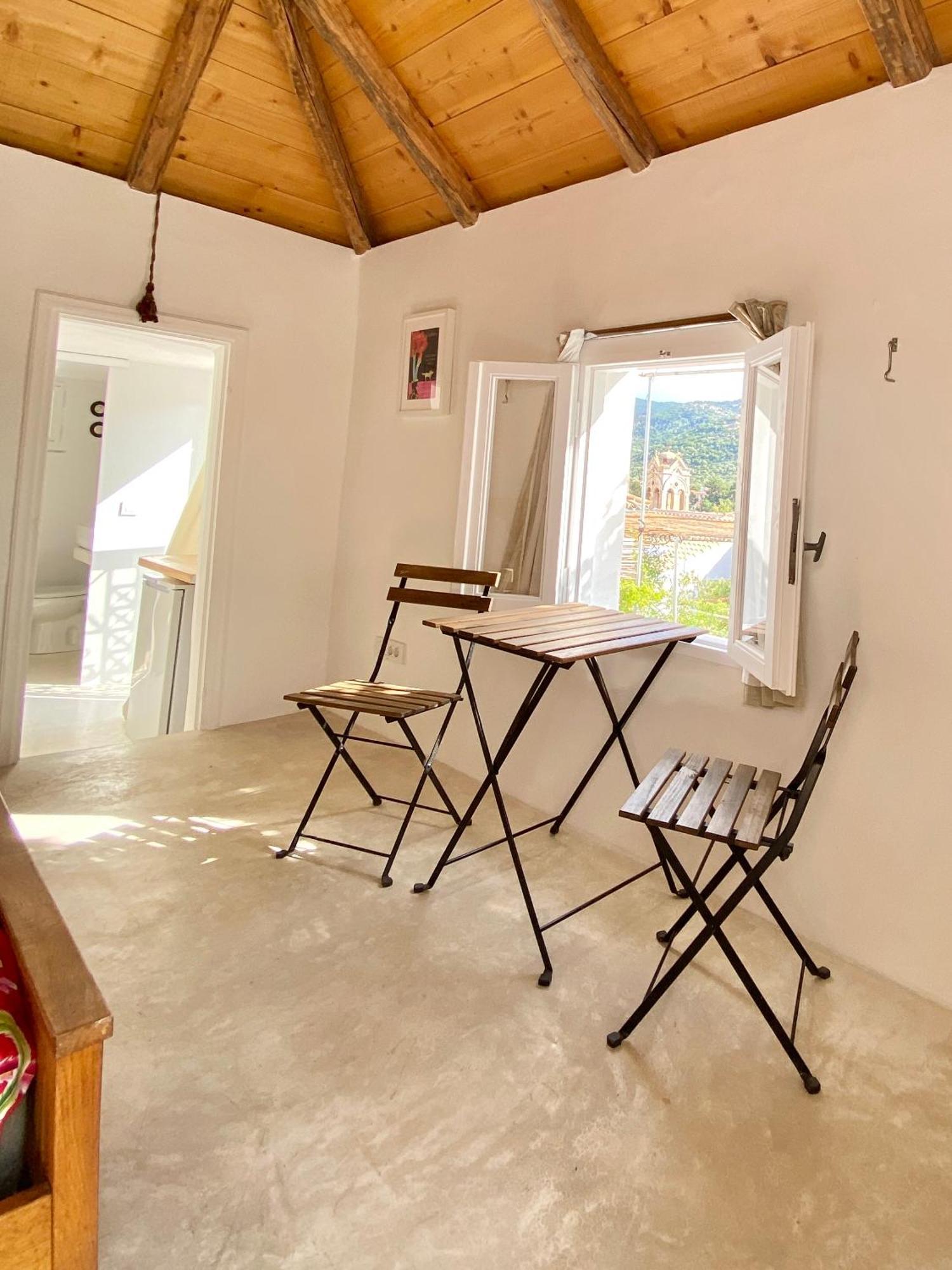 Stylish Vathy Studio With Sea View Экстерьер фото